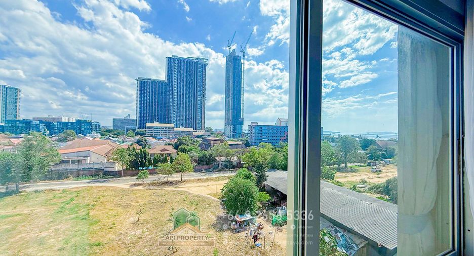 For sale 1 bed condo in Mueang Samut Prakan, Samut Prakan