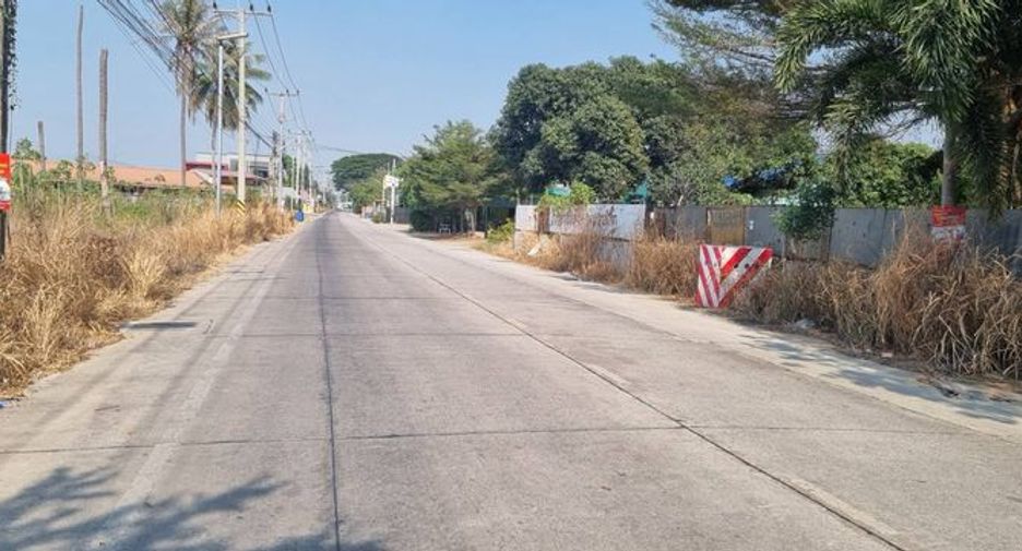 Продажа Участок в Si Racha, Чонбури