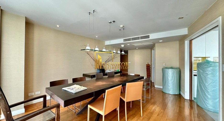 For rent 4 ベッドルーム serviced apartment in Pathum Wan, Bangkok