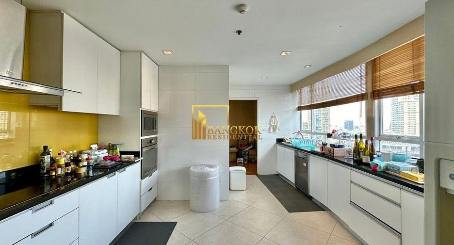 For rent 4 ベッドルーム serviced apartment in Pathum Wan, Bangkok