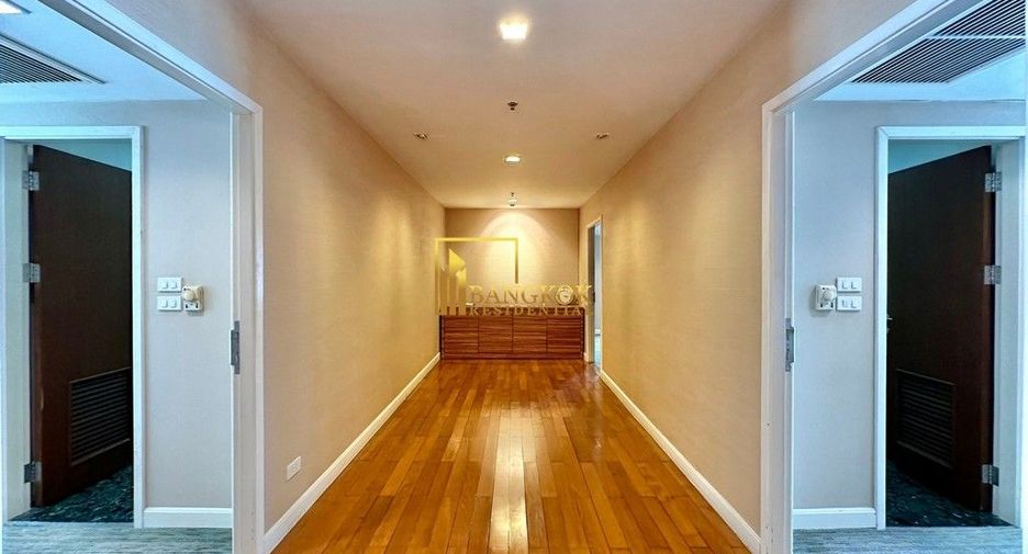 For rent 4 ベッドルーム serviced apartment in Pathum Wan, Bangkok