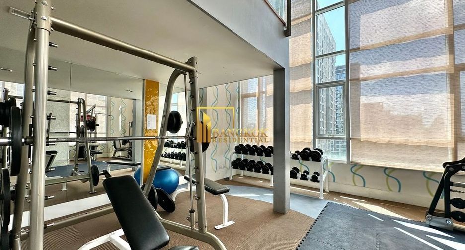 For rent 4 ベッドルーム serviced apartment in Pathum Wan, Bangkok