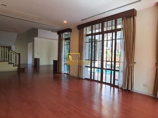 出租 5 卧室 别墅 在 Watthana, 曼谷