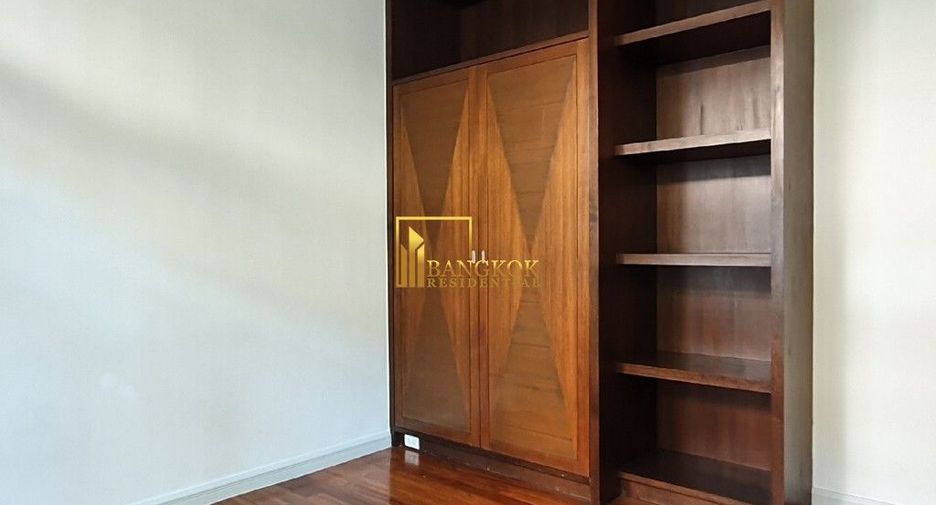 À louer 5 chambres villa à Watthana, Bangkok
