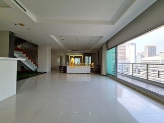 For rent 4 ベッドルーム apartment in Pathum Wan, Bangkok