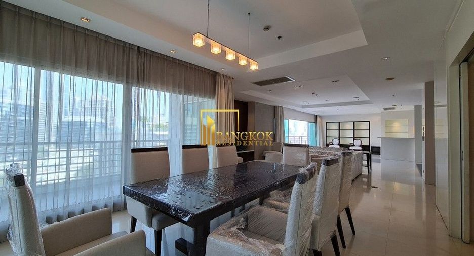 For rent 4 bedrooms apartment in Pathum Wan, Bangkok