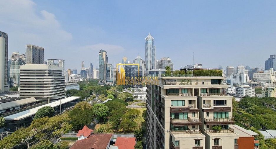 For rent 4 bedrooms apartment in Pathum Wan, Bangkok