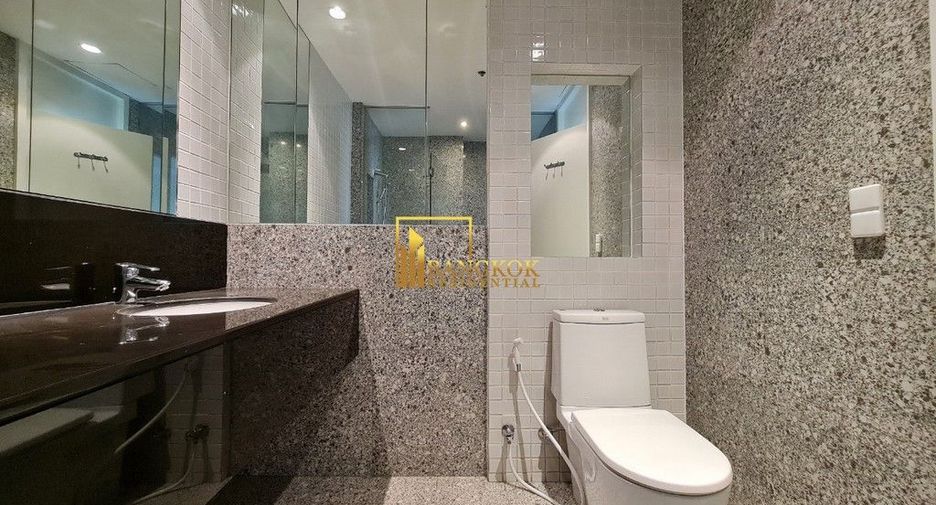 For rent 4 bedrooms apartment in Pathum Wan, Bangkok