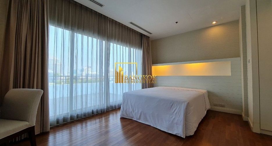 For rent 4 bedrooms apartment in Pathum Wan, Bangkok