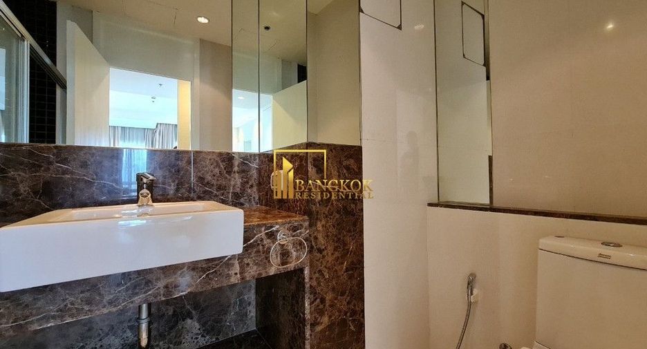 For rent 4 bedrooms apartment in Pathum Wan, Bangkok