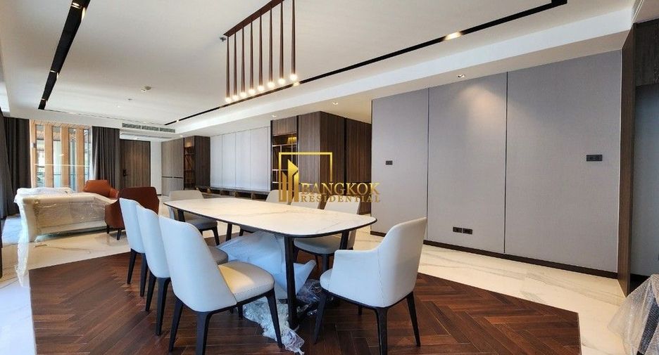 For rent 3 bedrooms apartment in Khlong Toei, Bangkok