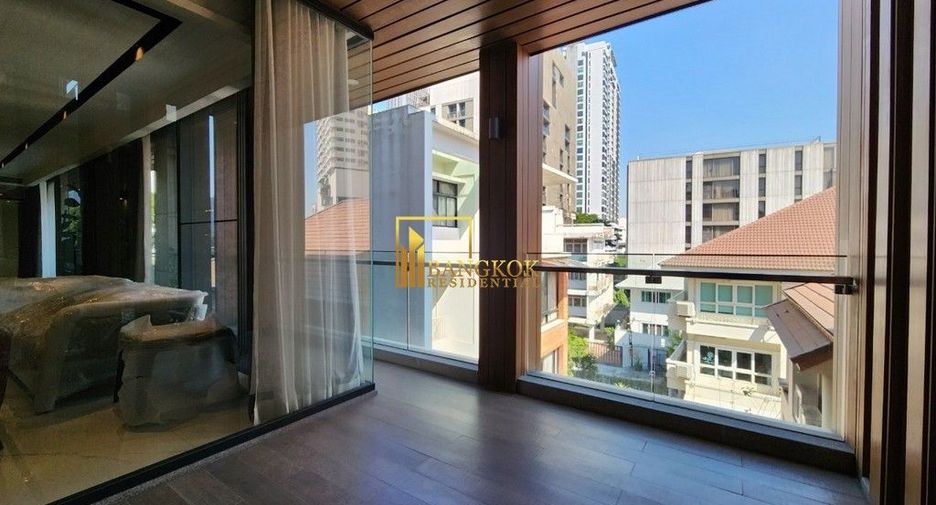 For rent 3 bedrooms apartment in Khlong Toei, Bangkok