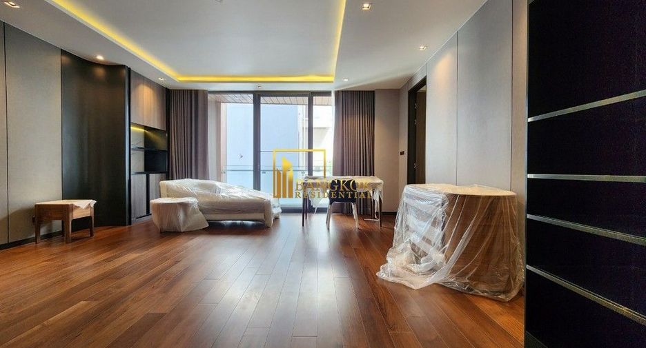 For rent 3 bedrooms apartment in Khlong Toei, Bangkok