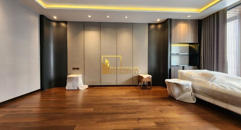 For rent 3 bedrooms apartment in Khlong Toei, Bangkok