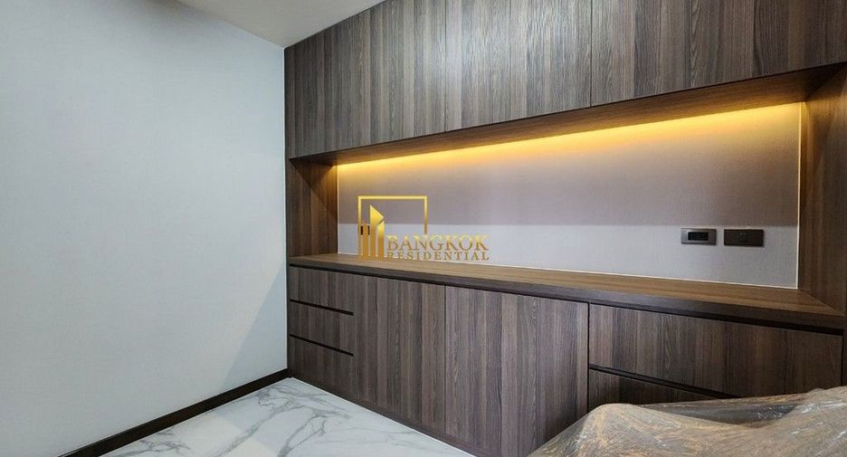 For rent 3 bedrooms apartment in Khlong Toei, Bangkok