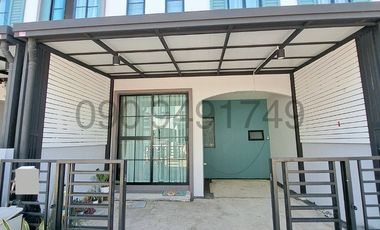 Reihenhaus zur Miete mit 3 Zimmer in Lat Krabang, Bangkok