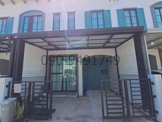 For rent 3 bedrooms townhouse in Lat Krabang, Bangkok
