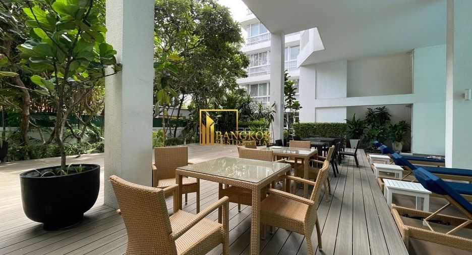 For rent 4 bedrooms apartment in Watthana, Bangkok