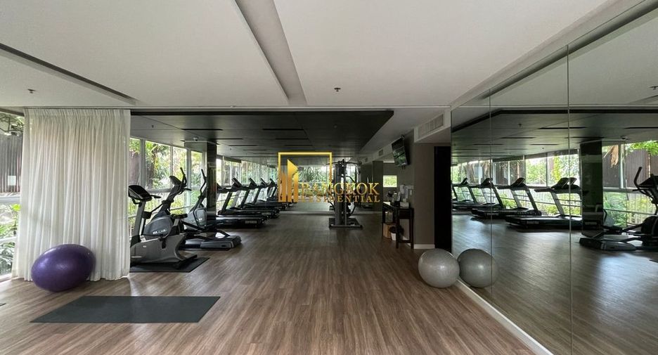 For rent 4 bedrooms apartment in Watthana, Bangkok