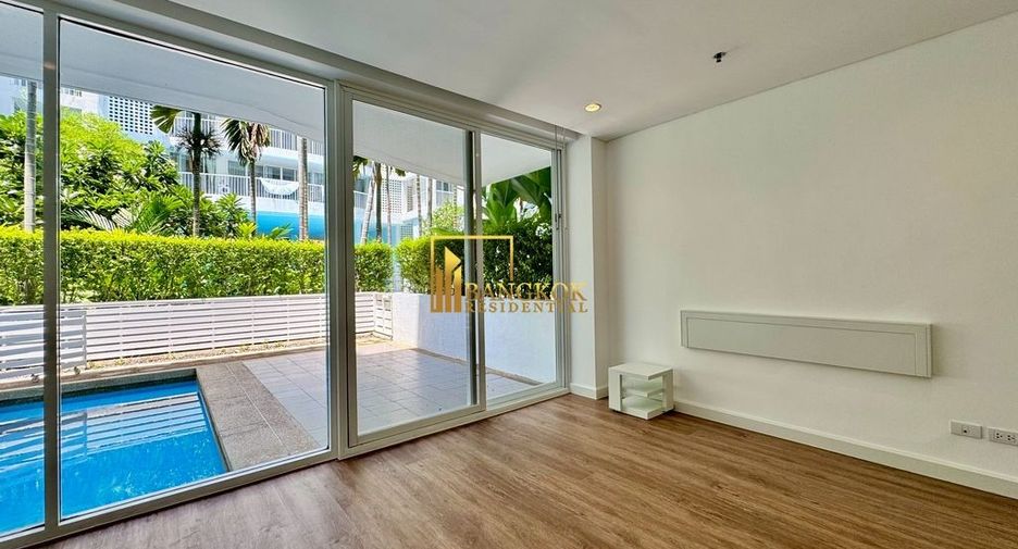 For rent 4 bedrooms apartment in Watthana, Bangkok