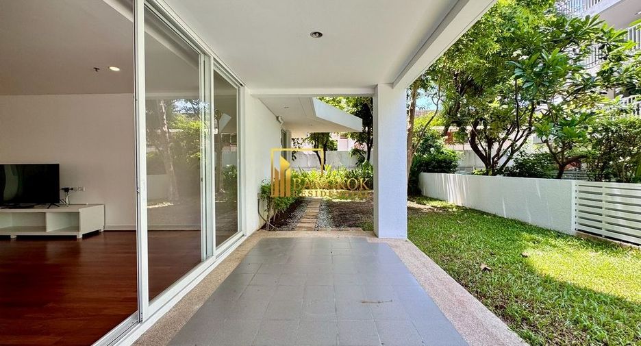 For rent 4 bedrooms apartment in Watthana, Bangkok