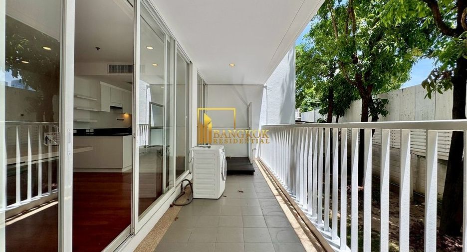 For rent 4 bedrooms apartment in Watthana, Bangkok