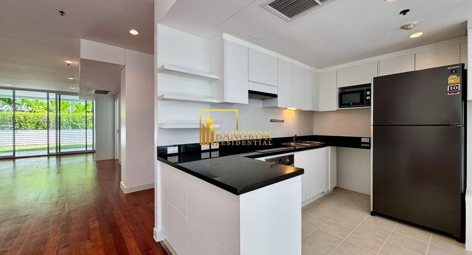 For rent 4 bedrooms apartment in Watthana, Bangkok