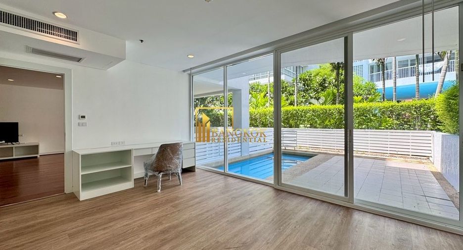 For rent 4 bedrooms apartment in Watthana, Bangkok