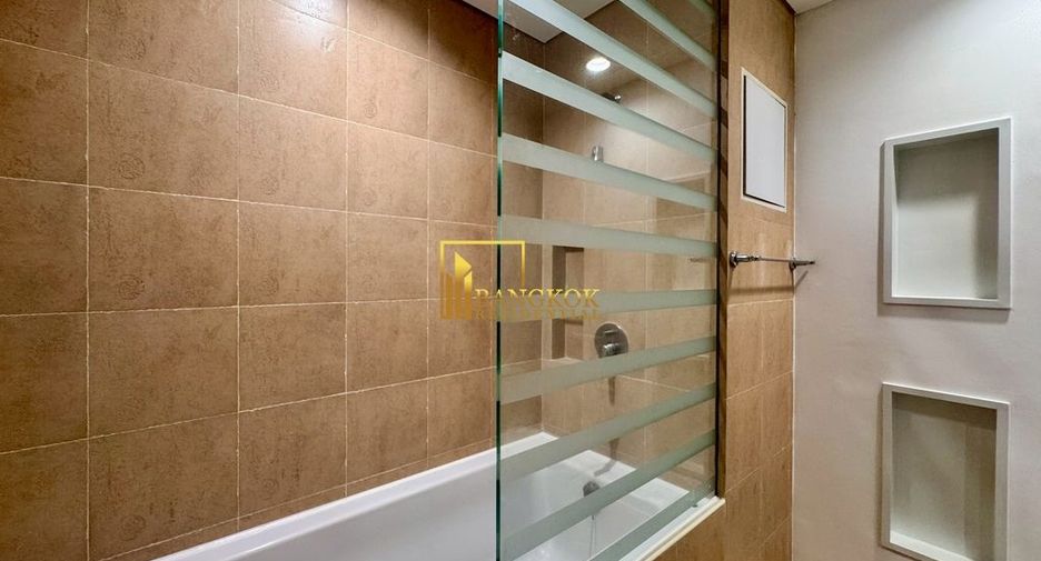 For rent 4 bedrooms apartment in Watthana, Bangkok
