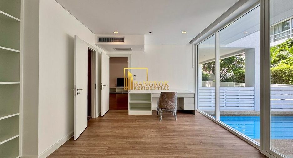 For rent 4 bedrooms apartment in Watthana, Bangkok