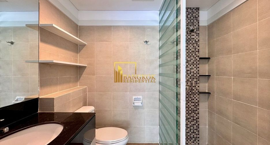 For rent 4 bedrooms apartment in Watthana, Bangkok