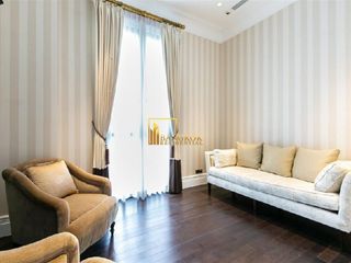 For rent 2 bedrooms condo in Pathum Wan, Bangkok
