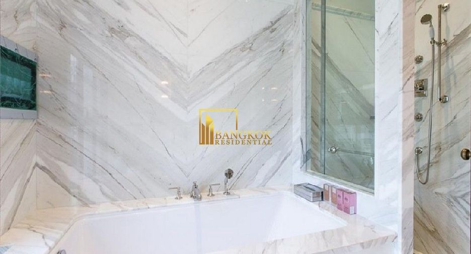 Condo en alquiler de 2 habitaciones en Pathum Wan, Bangkok