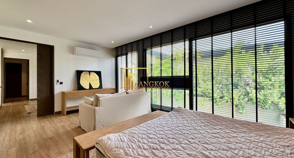 À louer 4 chambres villa à Watthana, Bangkok