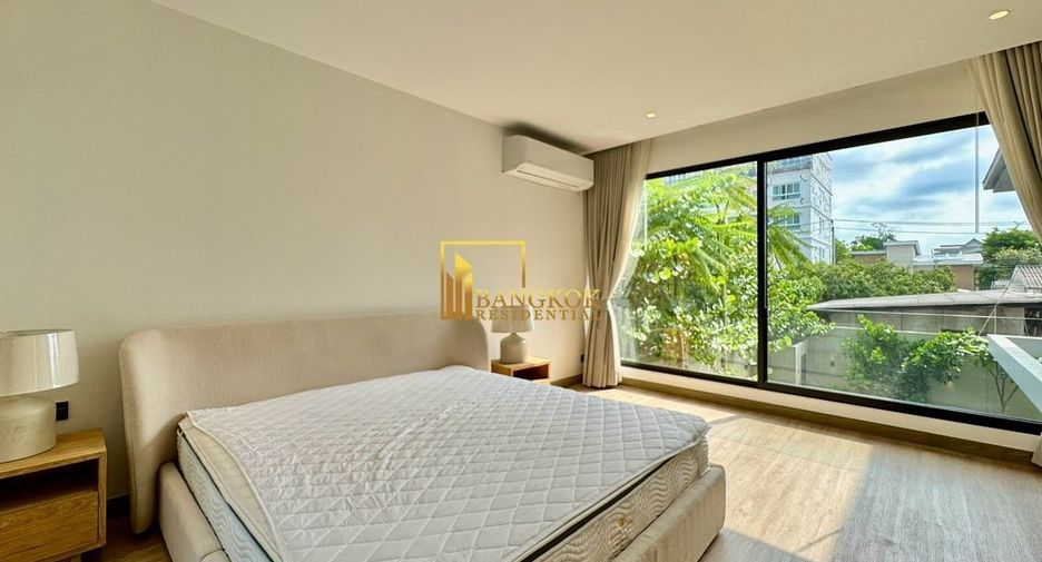 À louer 4 chambres villa à Watthana, Bangkok