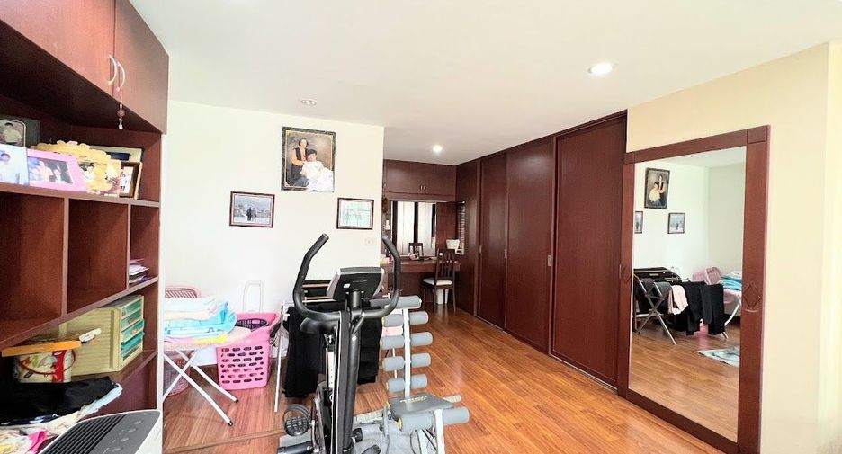 À vendre 4 chambres maison à Bang Na, Bangkok