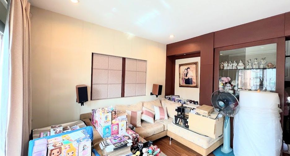 À vendre 4 chambres maison à Bang Na, Bangkok