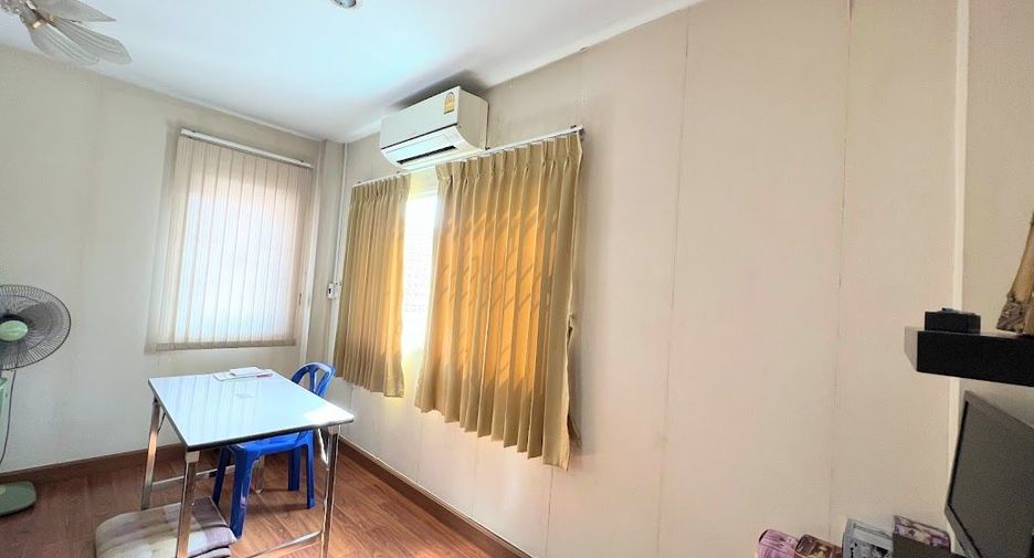 À vendre 4 chambres maison à Bang Na, Bangkok