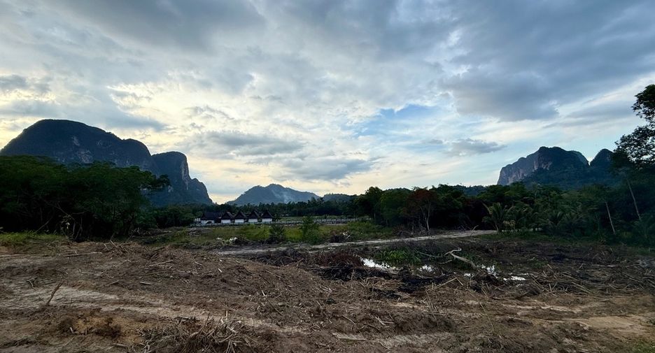 À vendre terrain à Mueang Krabi, Krabi