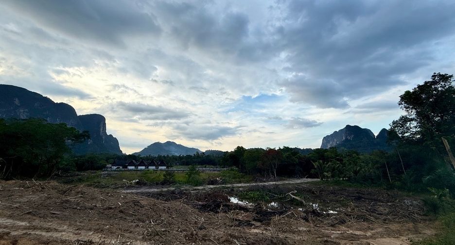 À vendre terrain à Mueang Krabi, Krabi