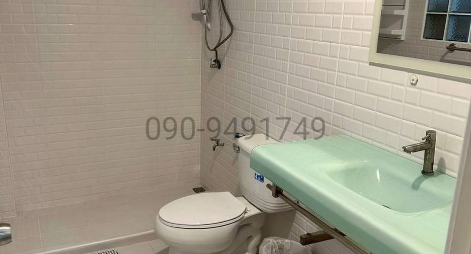 Haus zur Miete mit 3 Zimmer in Saphan Sung, Bangkok