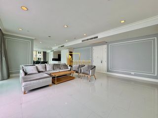 À louer 4 chambres condo à Watthana, Bangkok
