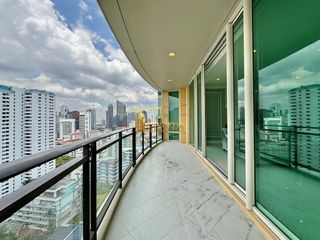 À louer 4 chambres condo à Watthana, Bangkok