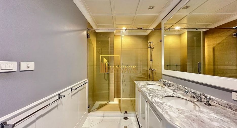 À louer 4 chambres appartement à Khlong Toei, Bangkok