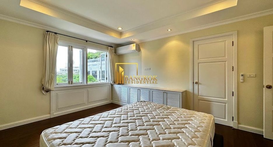 À louer 4 chambres appartement à Khlong Toei, Bangkok