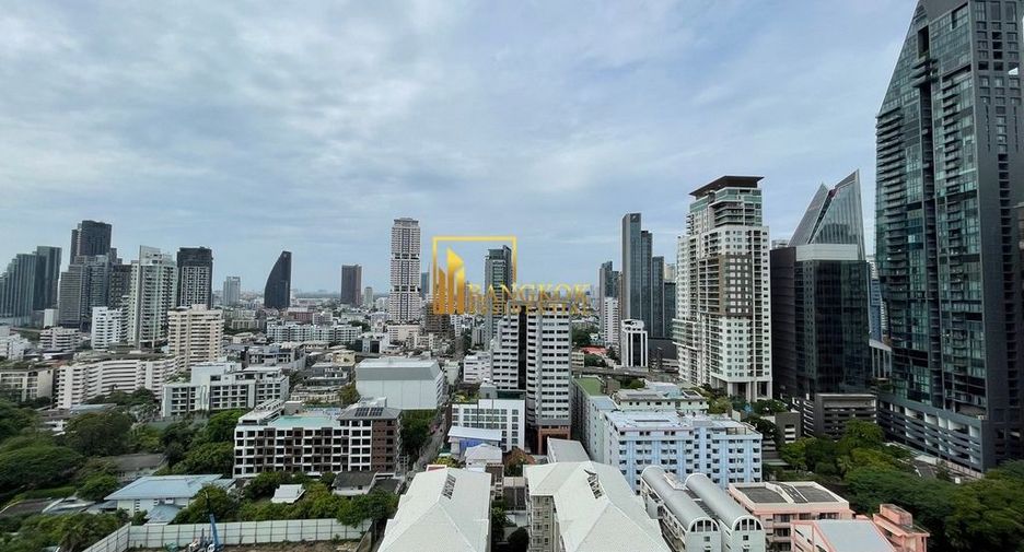À louer 4 chambres appartement à Watthana, Bangkok