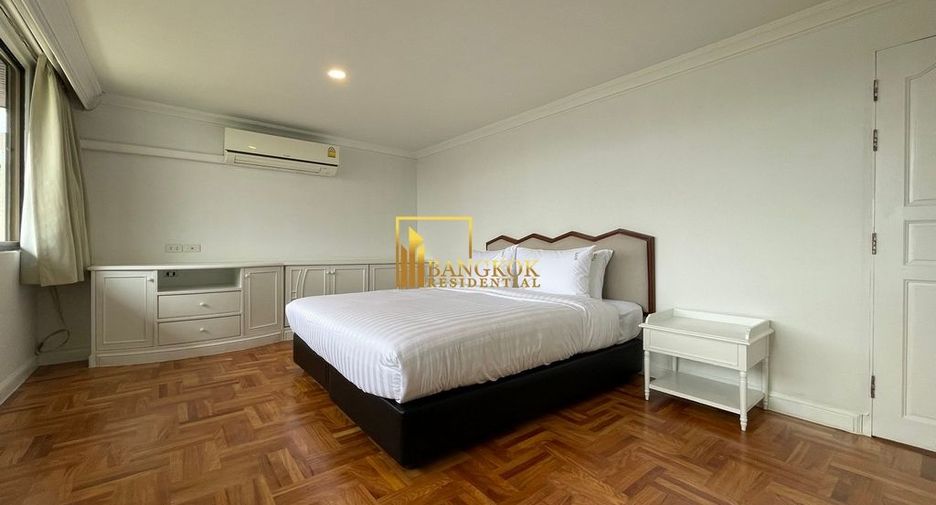 À louer 4 chambres appartement à Watthana, Bangkok