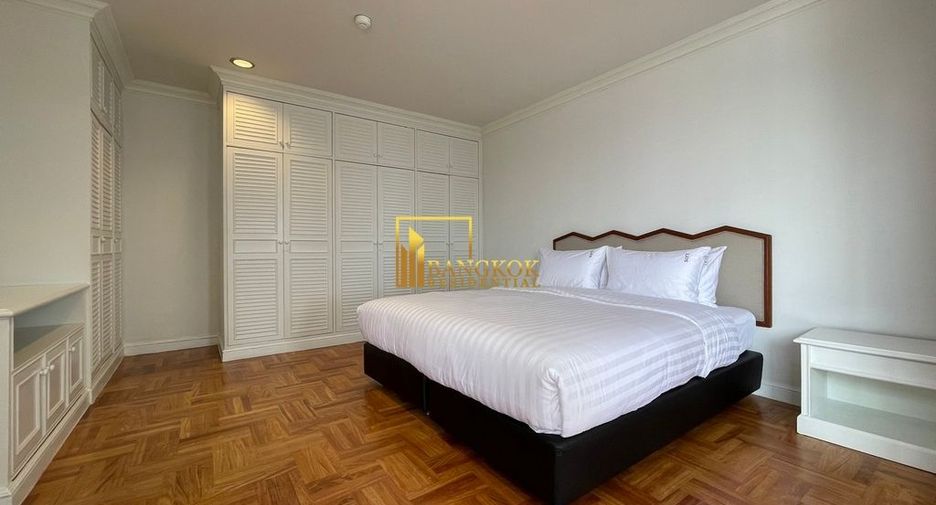 À louer 4 chambres appartement à Watthana, Bangkok