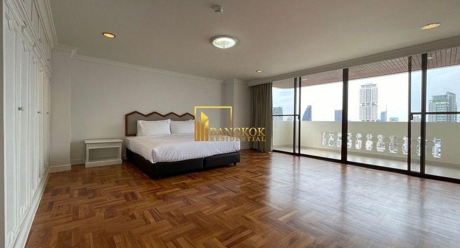 À louer 4 chambres appartement à Watthana, Bangkok