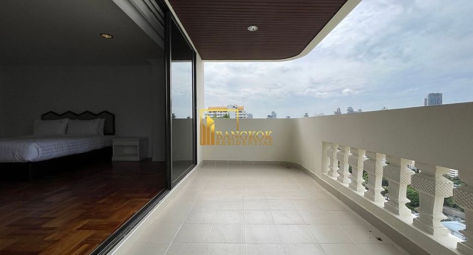 À louer 4 chambres appartement à Watthana, Bangkok
